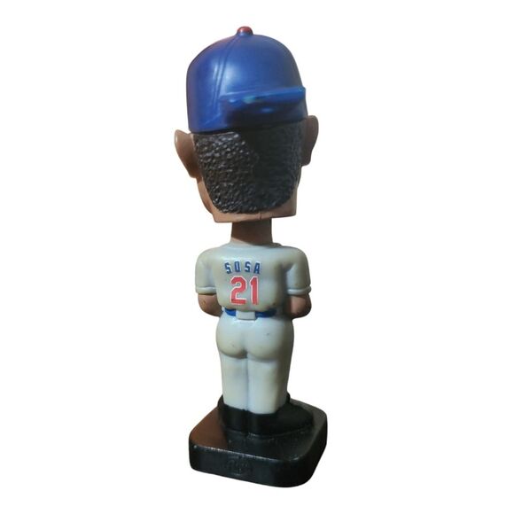 Sammy Sosa Bobblehead - Picture 2 of 5